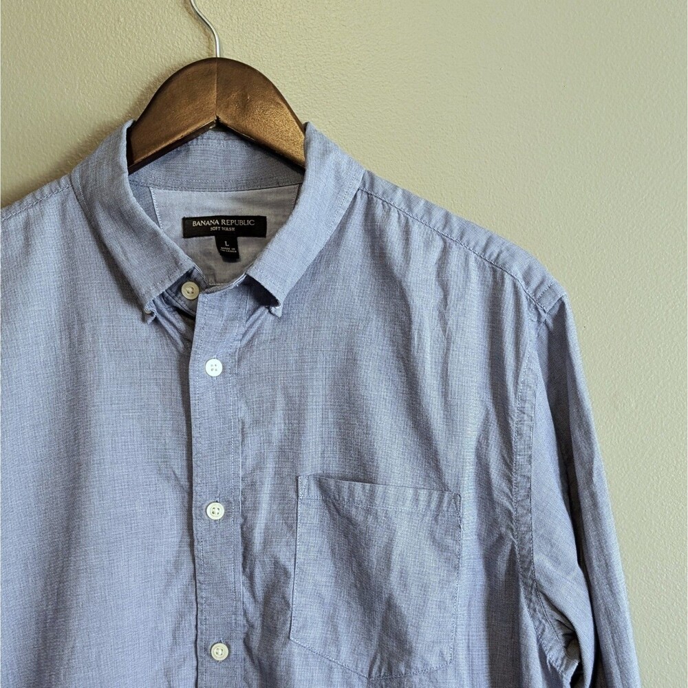 Banana Republic Mens L Large Soft Wash Blue Dress Shirt Button Down Long Sleeve
